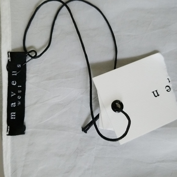 Maven West Ruffle Sleeve Top - Picture 16 of 16